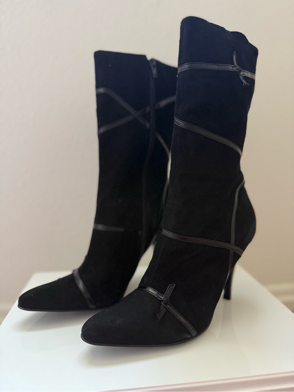 LIKE NEW! BCBG Black Suede Leather Mid Calf Heel Boot Sz 7.5